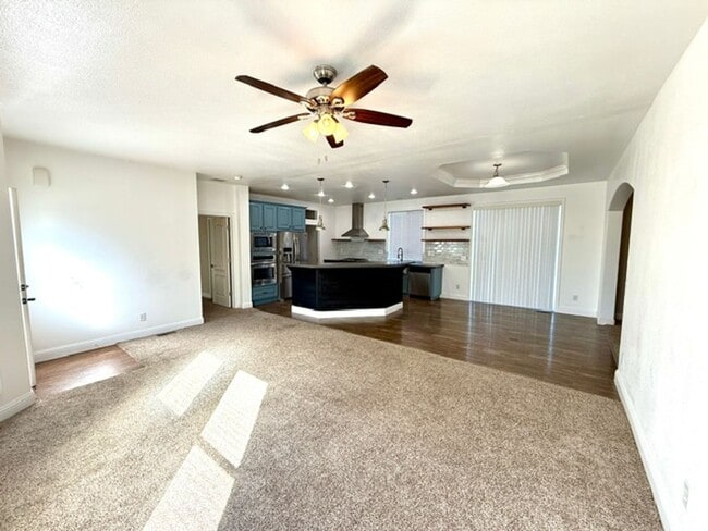 Building Photo - 3 Bedroom 2 Bath Home Available Soon!