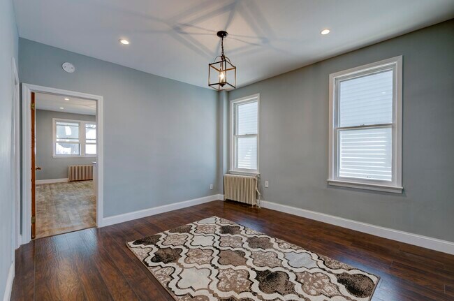 Building Photo - 63 Trask Ave