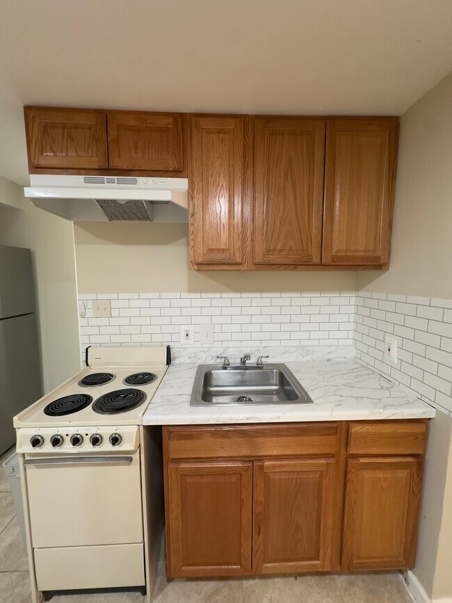 Foto del edificio - 8500 Magnolia Dr