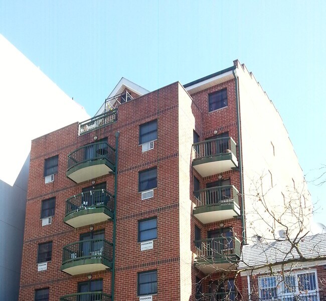 Foto del edificio - 83-71 116 street