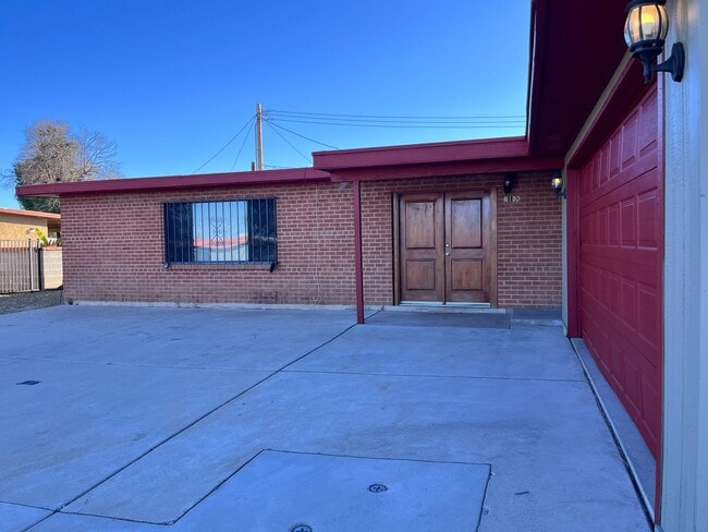 Foto del edificio - 7130 E 30th St