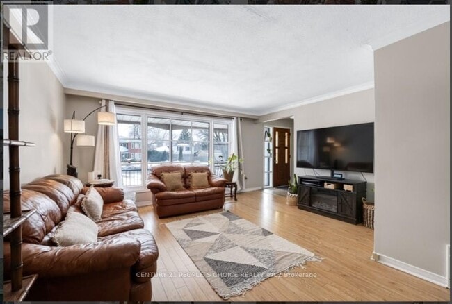 Building Photo - 730 Meadowvale Rd