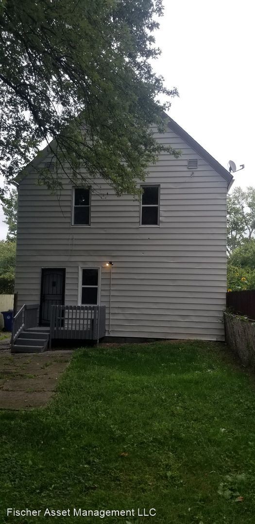 Building Photo - 4 br, 1 bath Apartment - 3164 West 90th St...