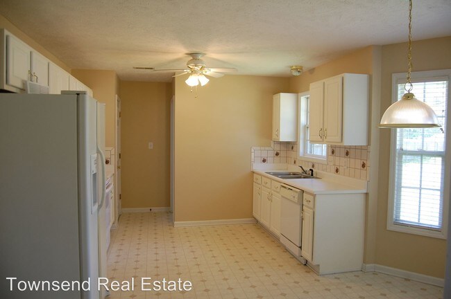 Building Photo - 131 Bayou Ct