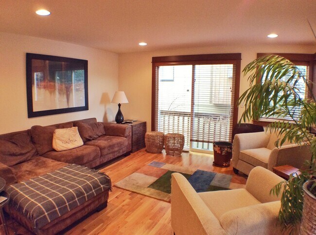 Foto del edificio - Bright and Sunny Townhouse