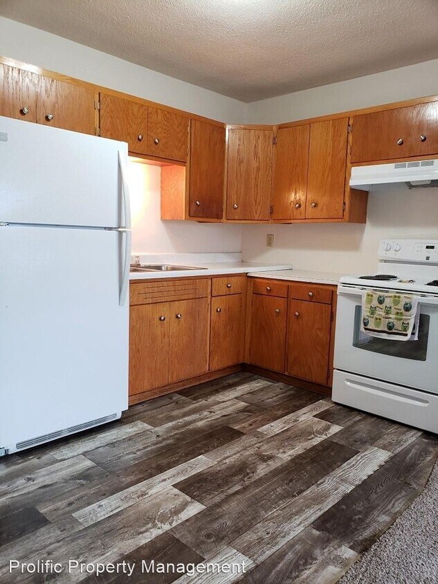 Primary Photo - 504 3rd Ave N