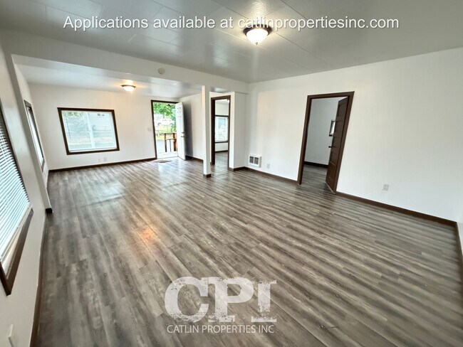Foto del edificio - 305 Rosewood- Kelso, WA