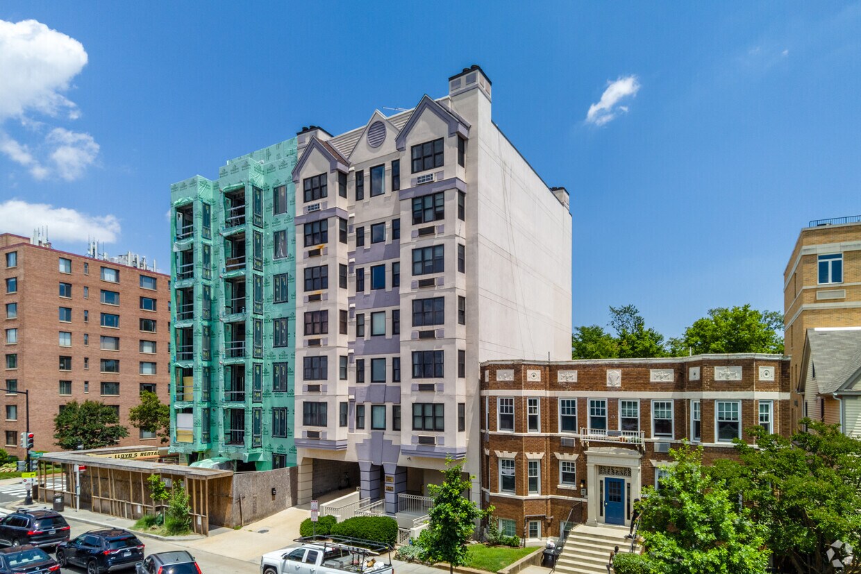 3217 Wisconsin Ave NW, Washington, DC 20016 Apartments in Washington