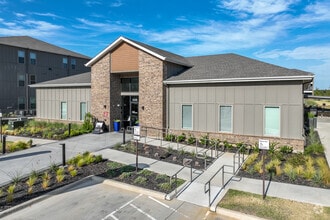Building Photo - Alta Landing
