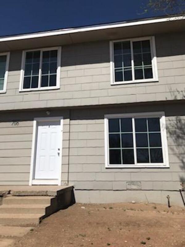 Primary Photo - 708 W Stephens Dr