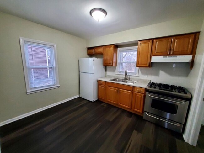 Foto del edificio - Oak Lawn Home