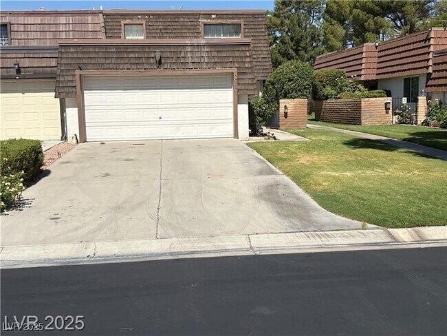 Foto del edificio - 2963 Pinehurst Dr