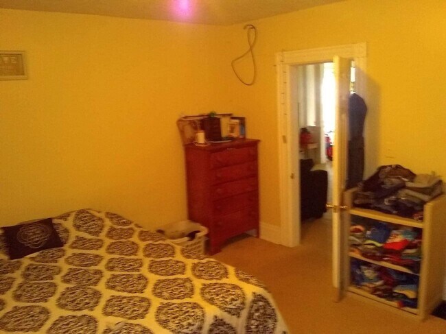 Foto del edificio - 565 Thompson St