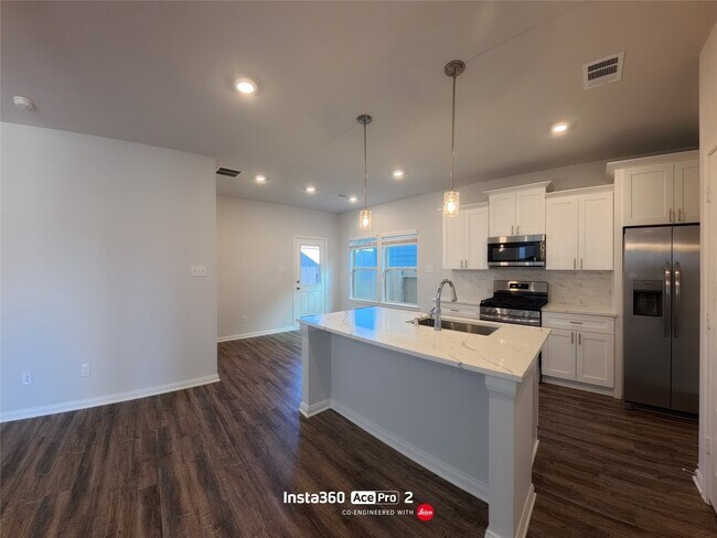 Foto del edificio - 14163 Mellow Pne Ct