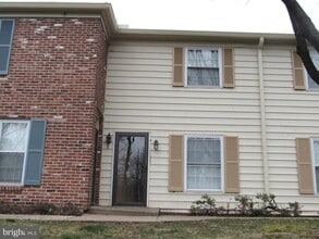Building Photo - 174 Wellington Terrace