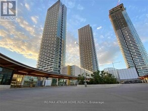 Building Photo - 5 Buttermill Ave.