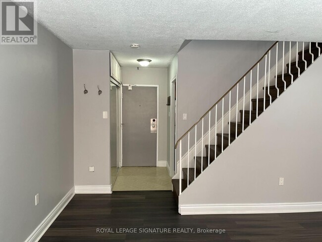 Building Photo - 100-1100 Mornelle Ct