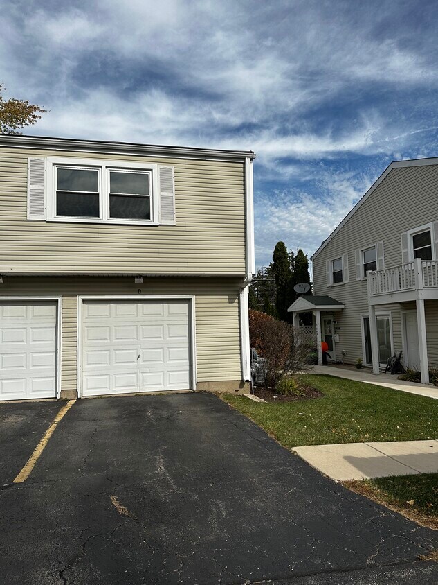 328 Marcia Ct, Bartlett, IL 60103 Townhome Rentals in Bartlett IL