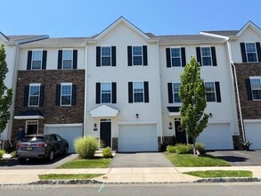 Building Photo - 305 Spirit Wy