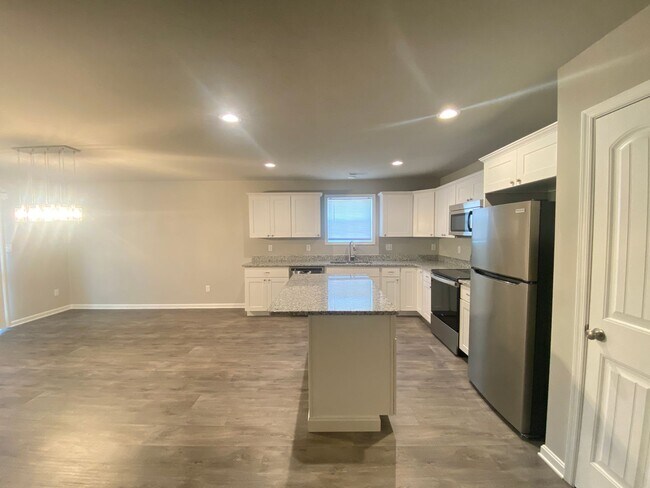 Building Photo - Coming Soon this Beautiful 3-bedroom rambl...