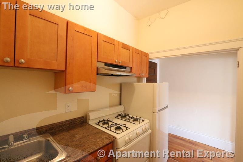 Primary Photo - 2 Ware St