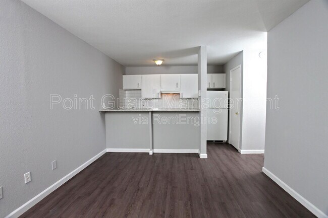 Foto del edificio - 1212 S Longfellow St
