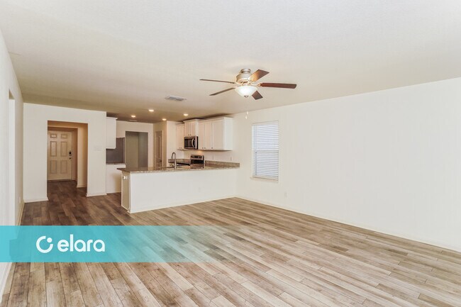 Foto del edificio - 2846 Citron Garden