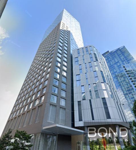Foto principal - 675 W 59th St