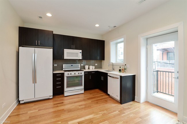 Foto del edificio - 1 br, 1 bath  - 4639 N Broadway St
