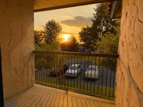 Building Photo - 9647 Spyglass Ave
