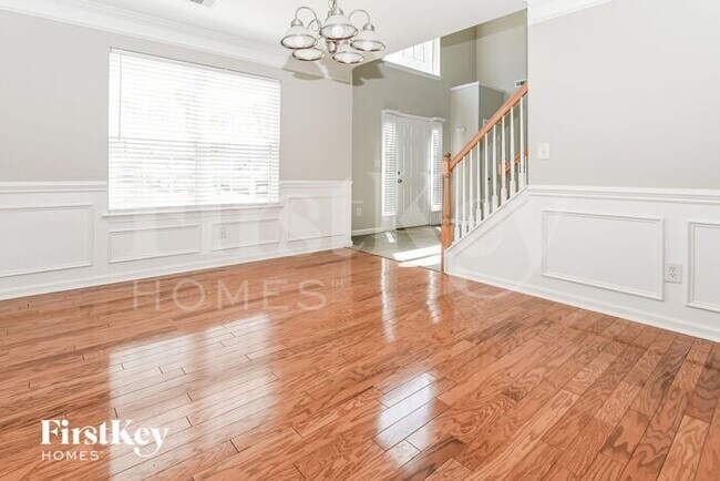 Building Photo - 123 Elba Dr