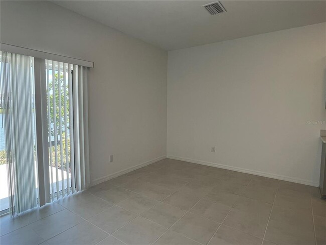 Building Photo - 34233 Carronade Ct