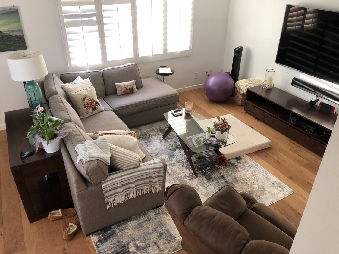 Living room, new hardwood floors - 1809 Armour Ln