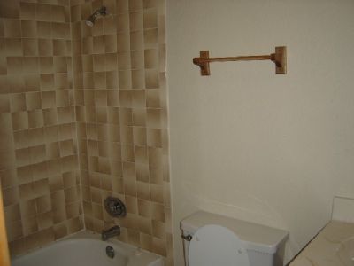 Building Photo - 725 Imus Dr