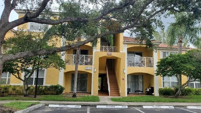 Building Photo - 5560 NW 61st St