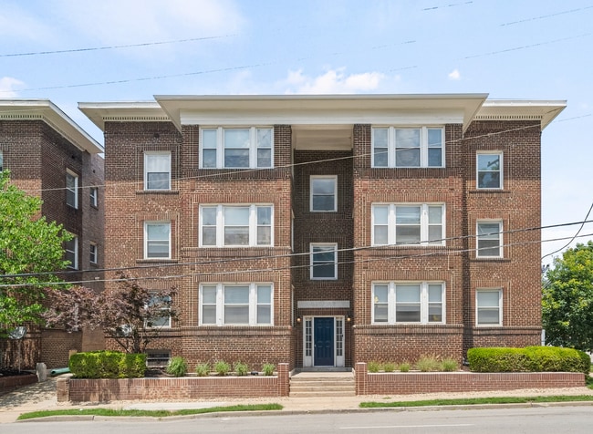 Building Photo - The Belmar - 916-918 E 39th