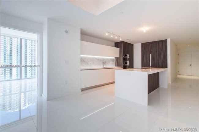 Photo - 851 NE 1st Ave House