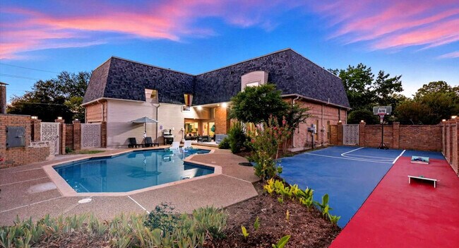 Foto del edificio - 1443 Marlene Pl