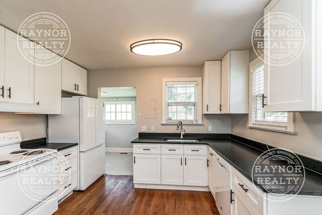 Photo - 1925 Washington St House