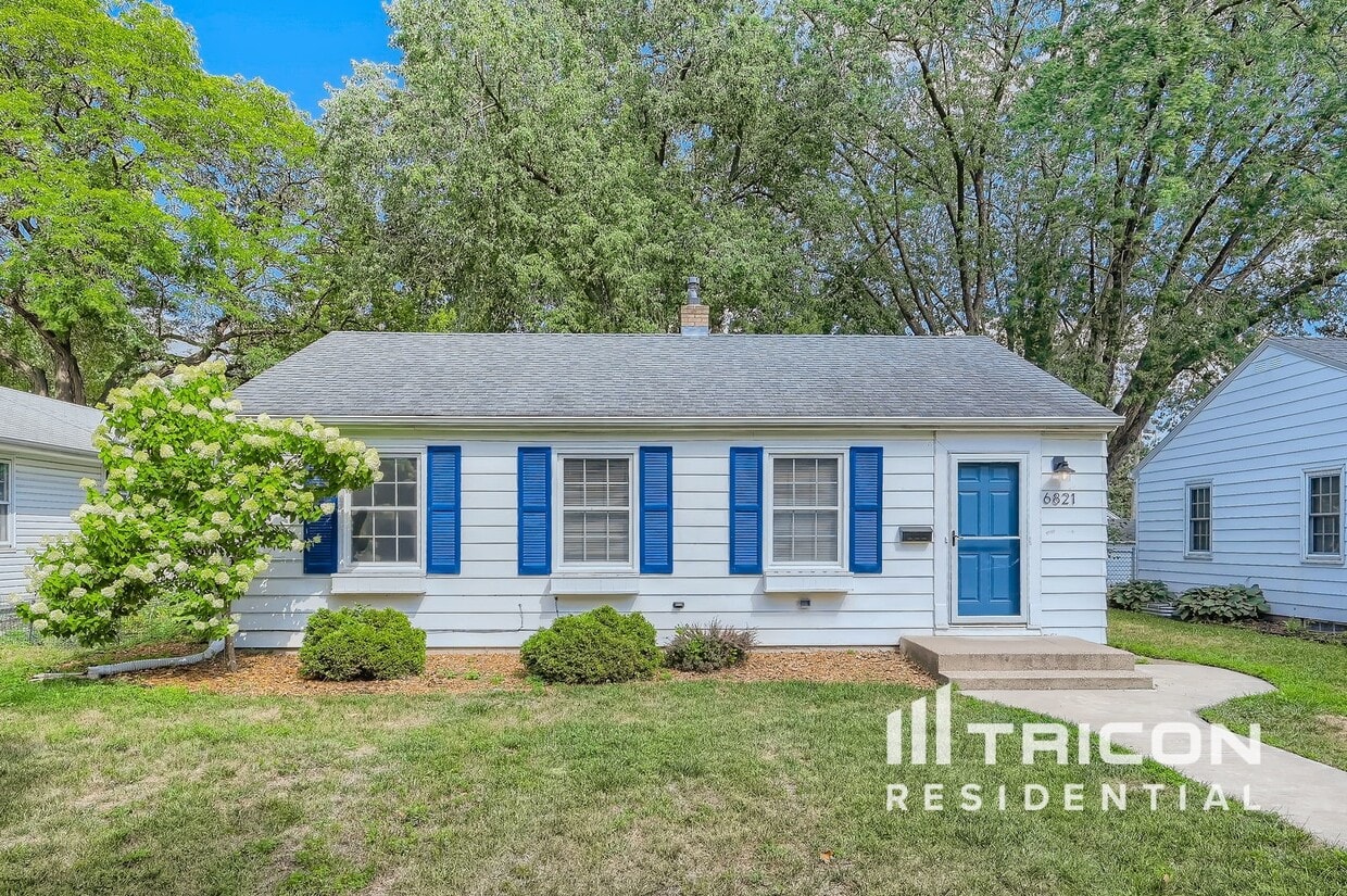 Foto principal - 6821 Thomas Ave S
