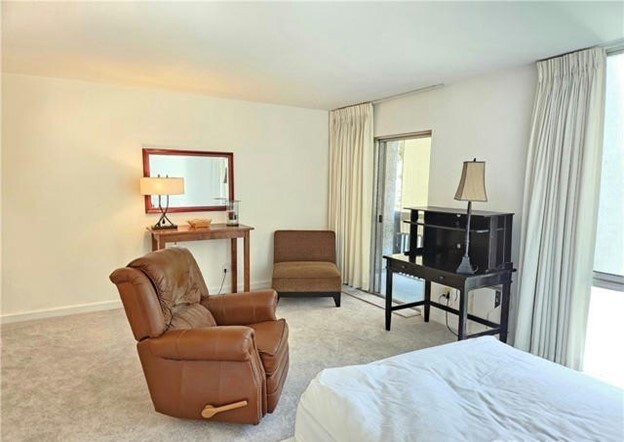 Partly furnished - 3602 W Estates Ln