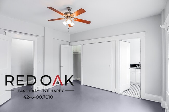 Building Photo - MOVE IN SPECIAL! Charming Remodeled Studio...