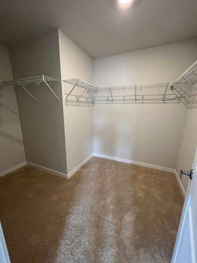 Foto del edificio - 224 Portage Ln
