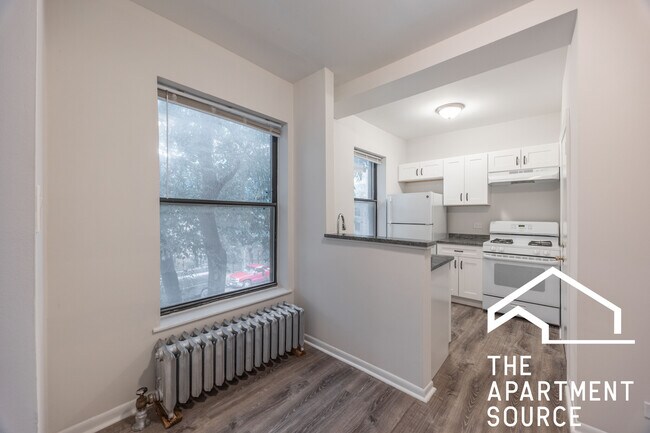 Foto del edificio - 7726 N Marshfield Ave