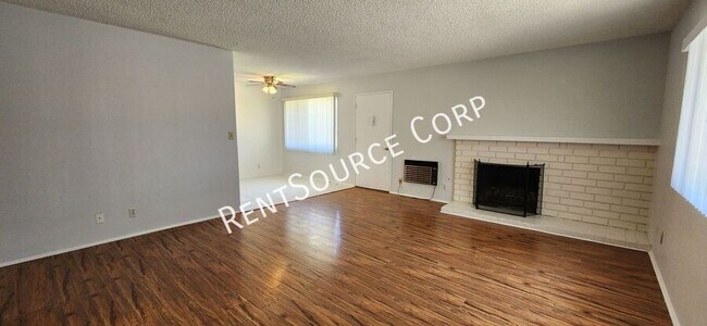 Building Photo - 1359 Springfield St