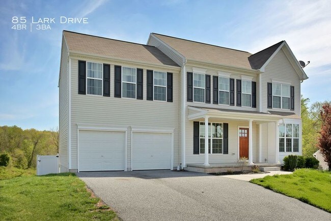 Building Photo - 85 Lark Dr