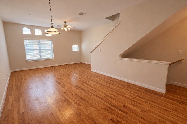 Building Photo - 2710 Hullsmith Dr