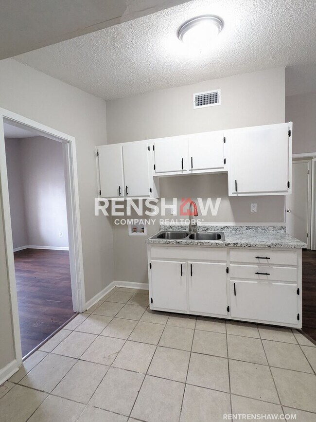 Foto del edificio - 3479 Pine Ridge - 3 Bed / 2 Bath - Move in...