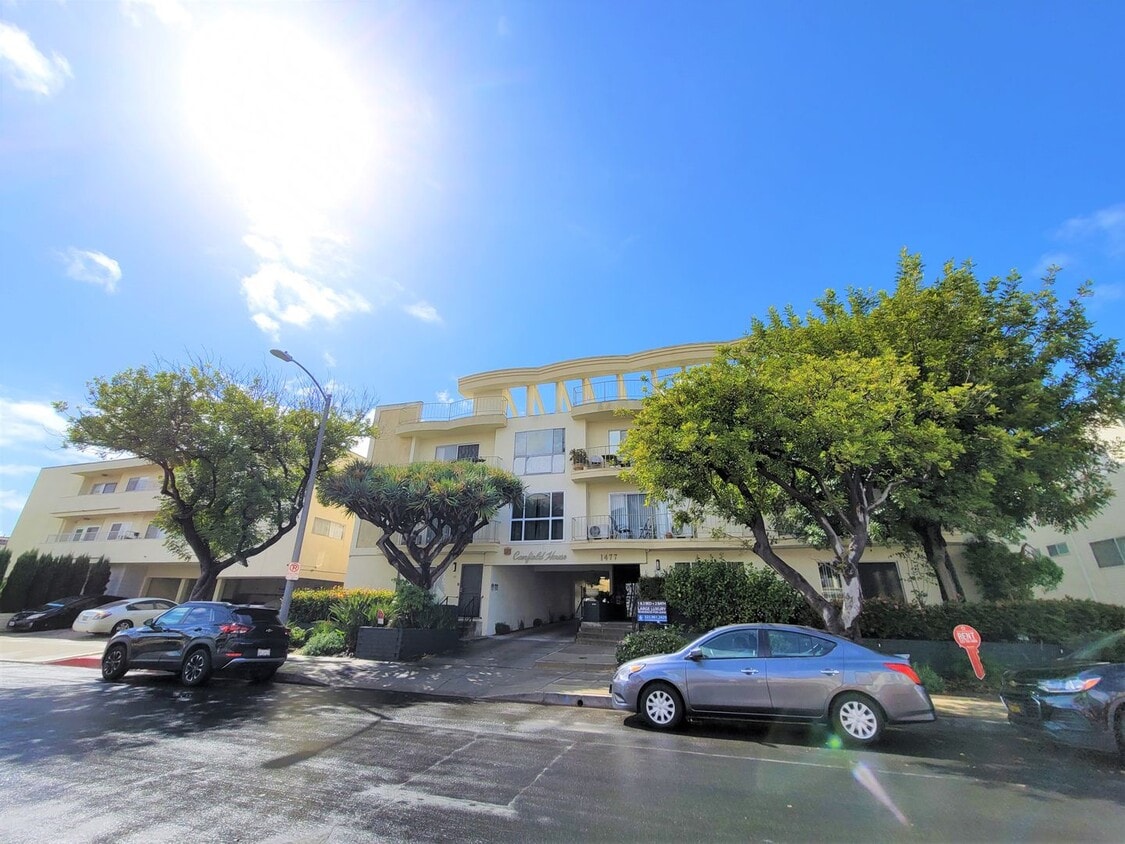 Primary Photo - Canfield Luxury Investments LLC