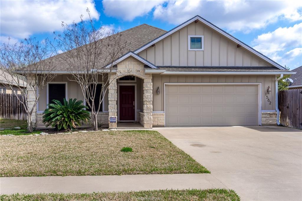 Primary Photo - 1582 Woodbine Ct